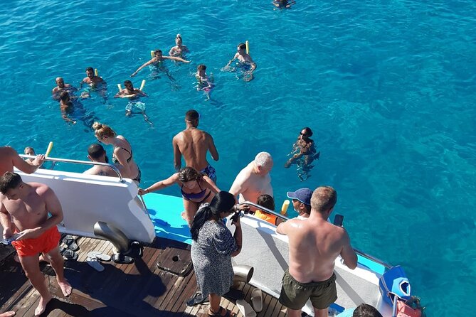 90-Minutes Glass Bottom Trip With Quick Dip - Meet at Castle112 and Get Oriented Fast