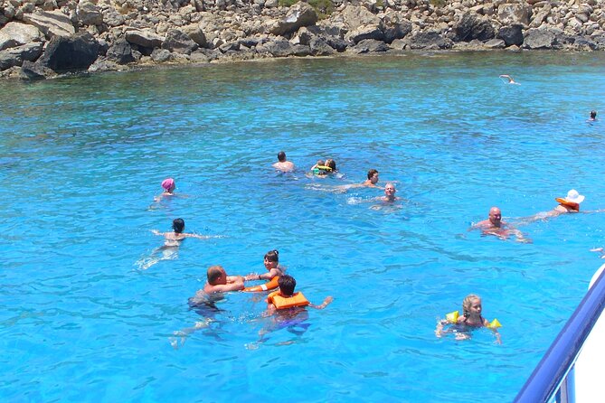 APHRODITE II -LAZY DAY CRUISE-BLUE LAGOON,TURTLE COVE, with LUNCH - Crow’s Arch and the Chapel Above the Sea Cave