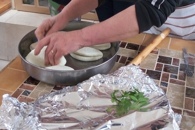Authentic Paphos: Culture, Flavors and Traditions - Aphrodite Delights loukoumi: sweet-making in a tight 30 minutes