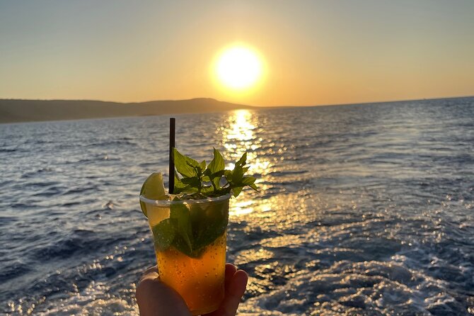 BLUE LAGOON BOAT TRIP | Waterslide | Music | Wine | - Onboard vibe: music, views, and a mini bar for extras