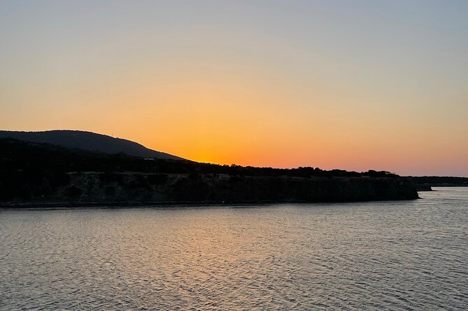 BLUE LAGOON BOAT TRIP | Waterslide | Music | Wine | - Who this cruise suits best