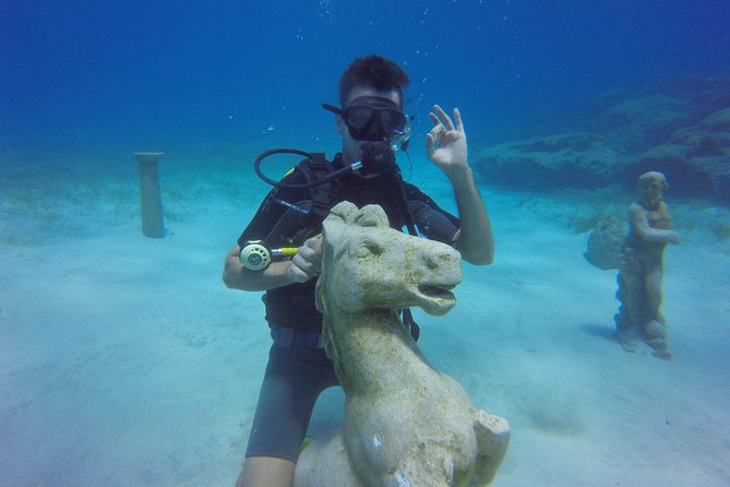 Discover Scuba diving - Your first underwater skills, controlled and taught in plain language