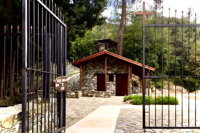 Full Day Tour in Troodos Mountains: Villages & Waterfalls - Pano Platres for lunch and village time in the mountains