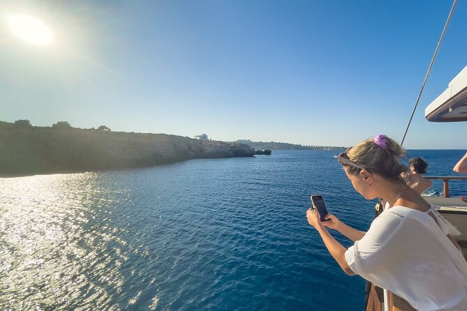 Golden Hour Sunset Cruise in Cyprus - Getting to Agios Nikolaos and Boarding Smoothly