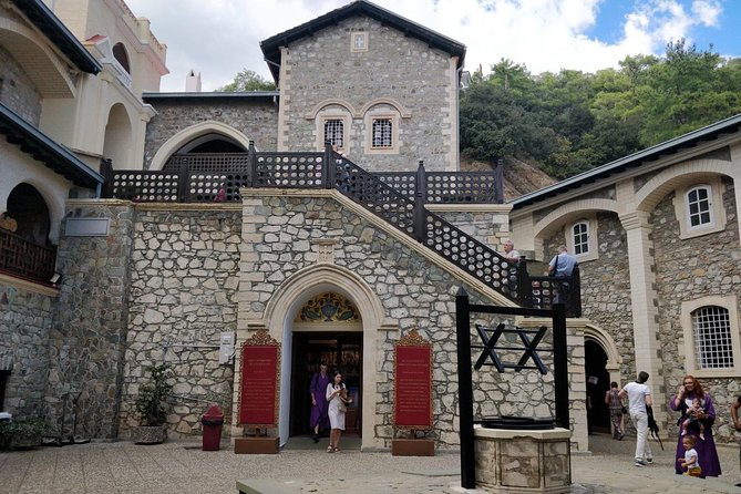 Jeep Safari Troodos - Kykkos monastery Waterfall and Venetian bridge from PAPHOS - Mount Olympus (Chionistra): highest peak, quick viewpoint