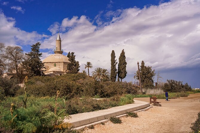 Larnaca Highlights with visit to Lefkara and Nicosia from Paphos - Hala Sultan Tekke Photo Stop at Larnaca Salt Lake