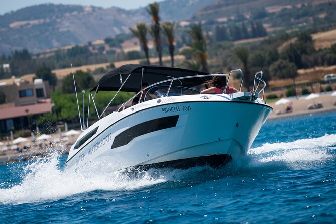 Luxury Karnic SL701 Boat with driver to Blue Lagoon & more - Karnic SL701 comfort that makes the trip feel low-stress