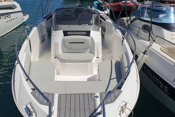 Luxury Karnic SL701 Boat with driver to Blue Lagoon & more - Price and value: $469.62 per group up to 9, plus the fuel add-on