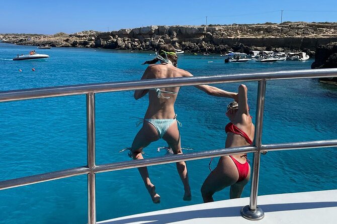 Medusa Cruises: 4-Hour Turtle Chill-Out Cruise / Lunch – Protaras - Fig Tree Bay, the Cliffside Chapel, and the Best Shoreline Photo Windows