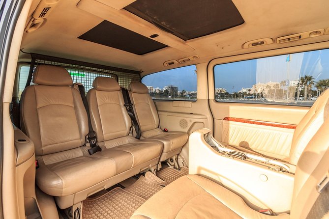 Private Transfer: Larnaca Airport to Larnaca District 1-14 pax - What’s included vs. what to watch for with luggage