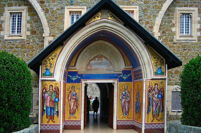 Private Troodos, Kykkos & Aphrodite's Birthplace from Limassol - Makarios III Tomb on Mount Throni: Panoramas That Calm You Down