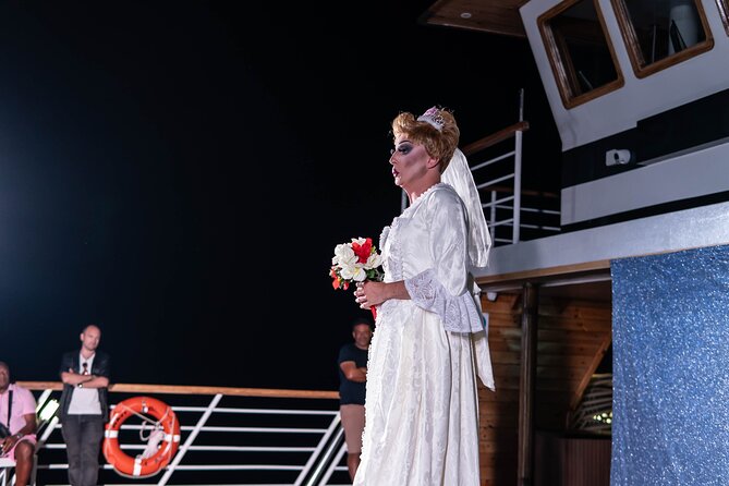 Stardust Variety Show Evening Cruise in Yeroskipou Bay - Comfort and Practical Tips for a 4-Hour Cruise