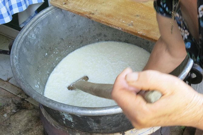 Troodos Mountains Halloumi Making: All Inclusive Workshop & Tour - Geroskipou sweets workshop: a sweet ending on the return